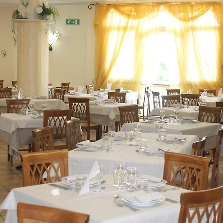 Hotel Ristorante La Torretta Bianze Luaran gambar