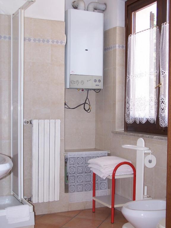 Hotel Ristorante La Torretta Bianze Bilik gambar